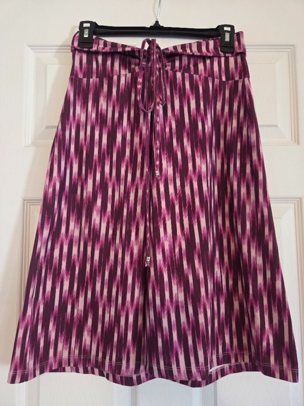 Eddie Bauer Magenta and White Casual Skirt Size XSize